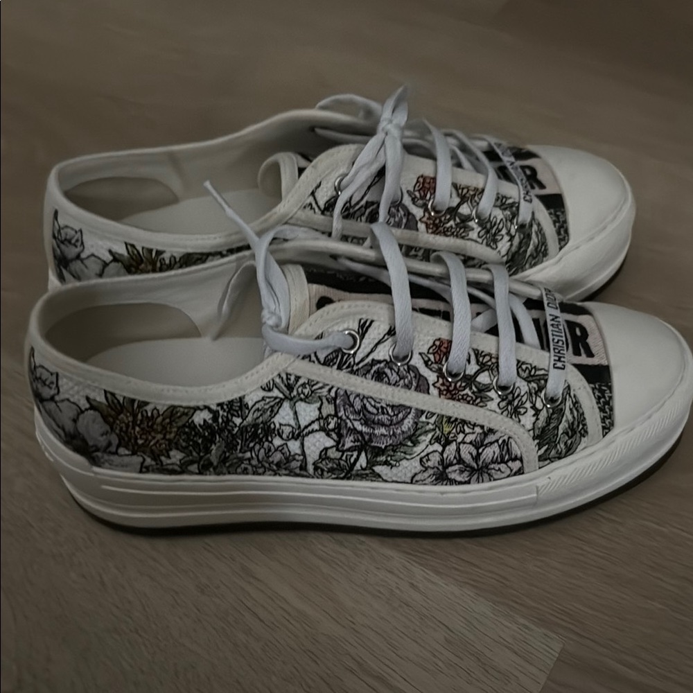 Dior Floral White Sneakers - Picture 2 of 5